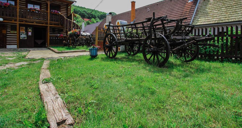 Penzion Stary Hostinec Banska Stiavnica Luaran gambar
